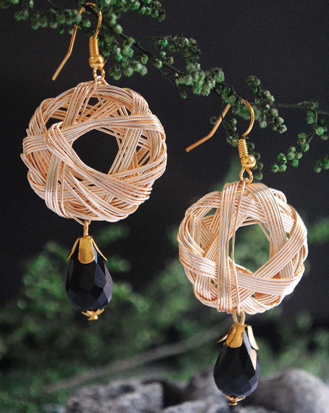 Meshed Up Round Earrings 