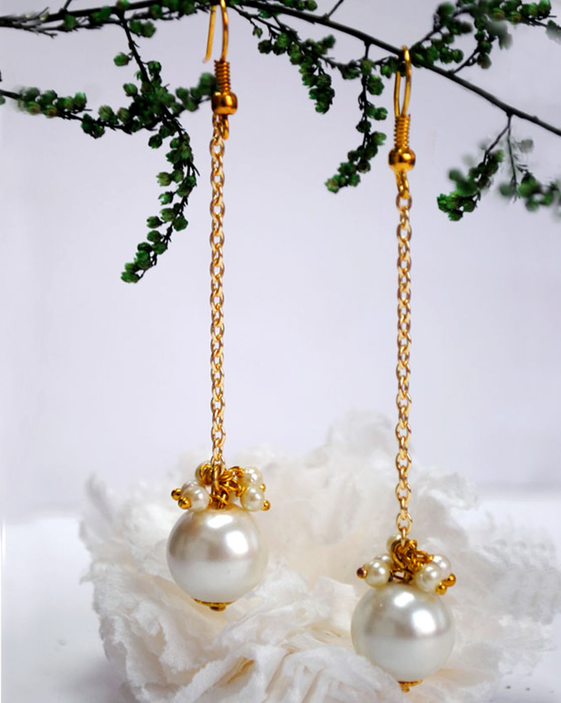 Dangling Pearl Earrings