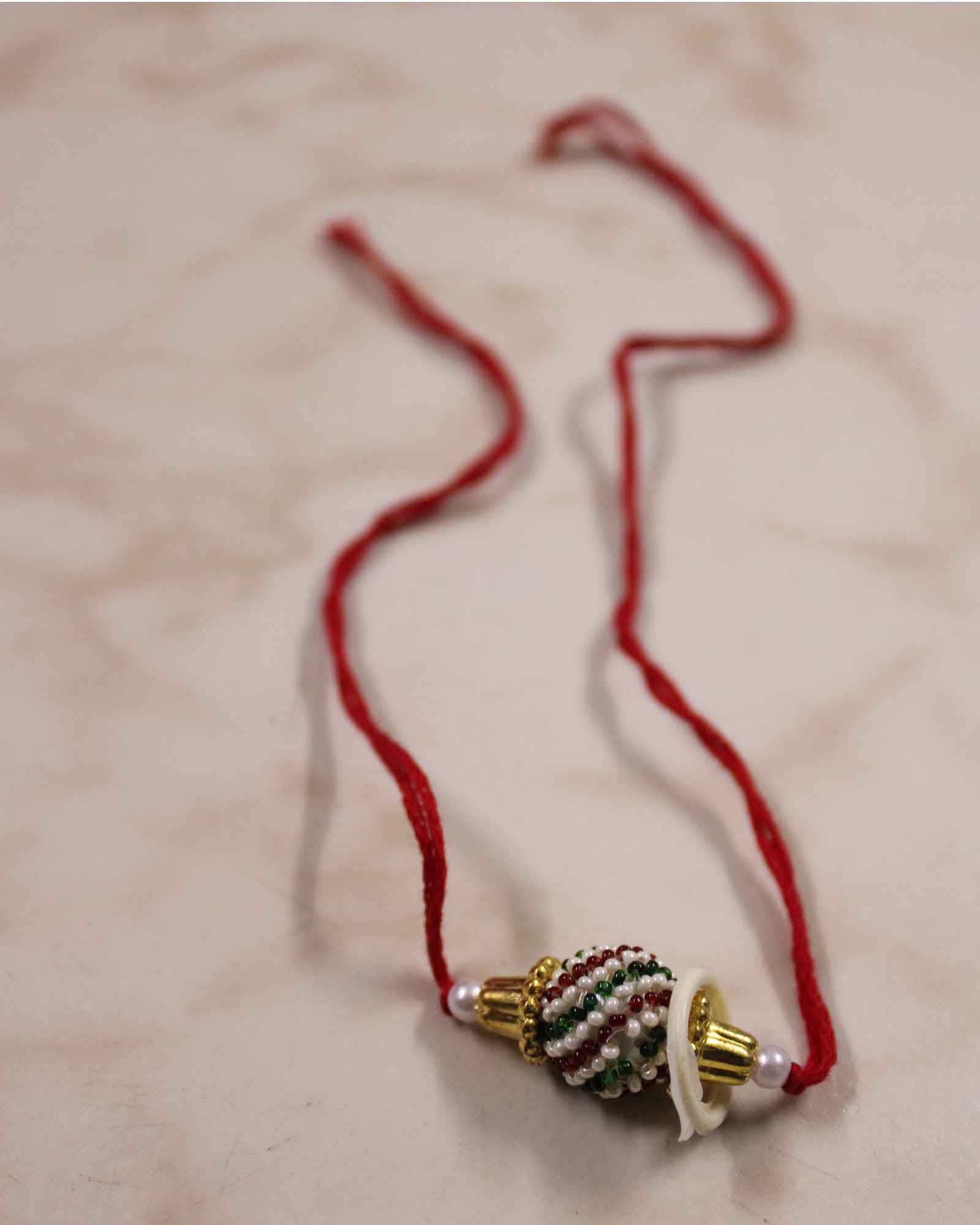  White Beaded Mindhod