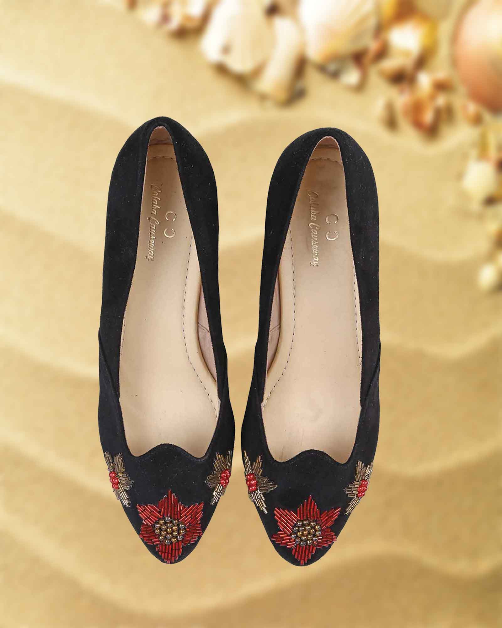 Black Pointed Wedges