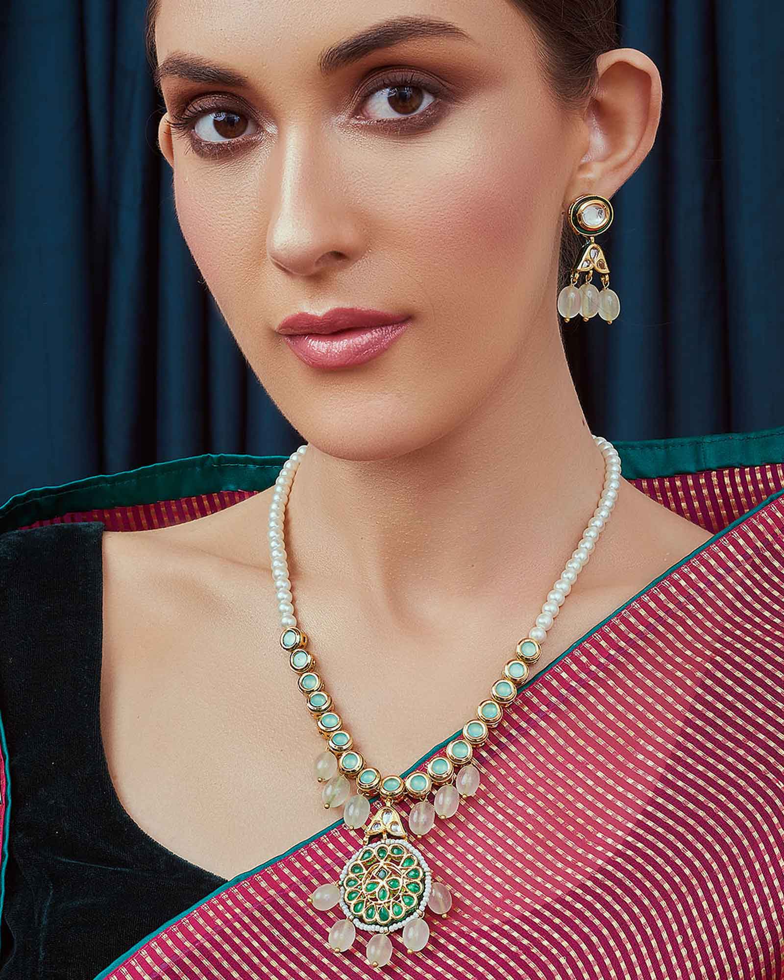 Green and White Gold Tone Necklace Set 