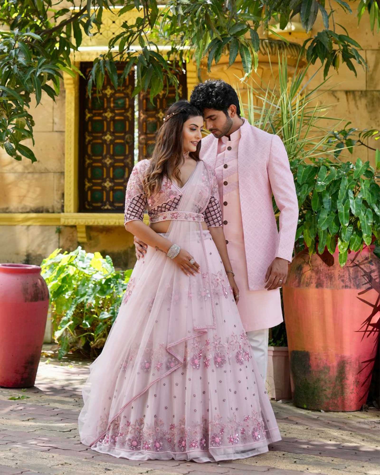 Couple Dress For Engagement 2023 Best Engagement Couple 41 OFF