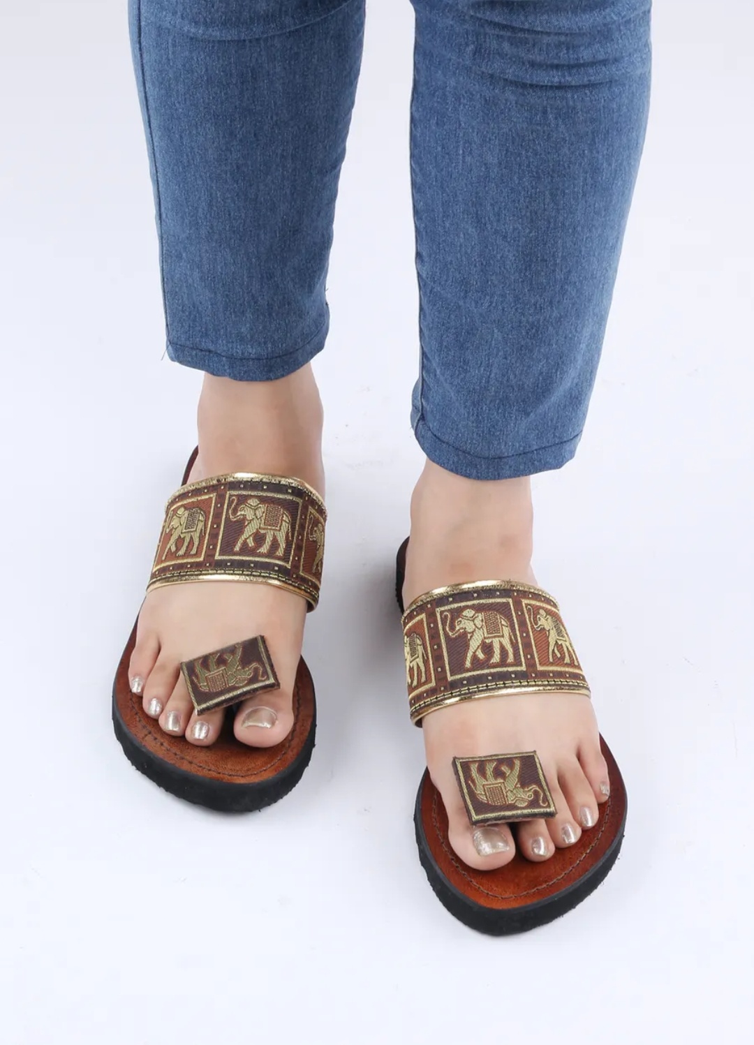 Brown Elli Embroidered Solid Hue Leather kolhapuris